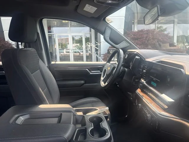 Used 2024 Gray Chevrolet LT image 26