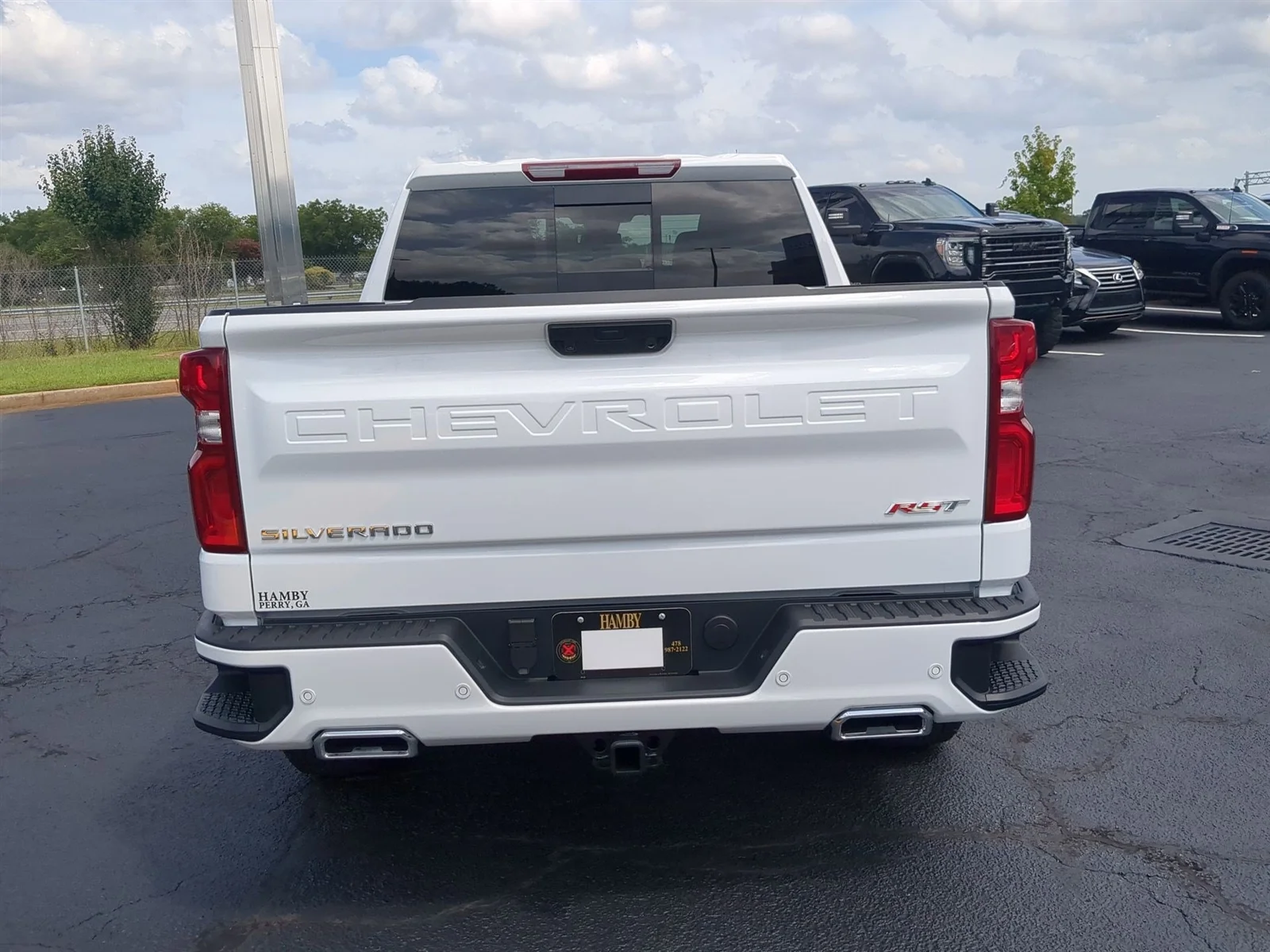 New 2026 Summit White Chevrolet RST image 7
