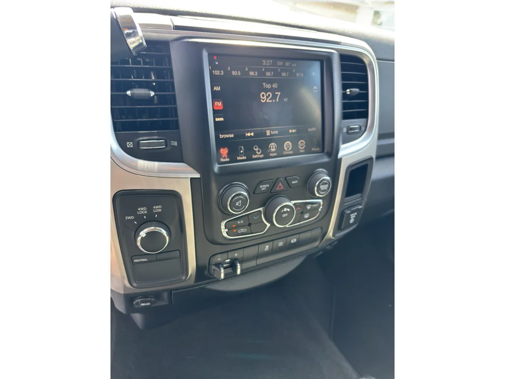 Used 2016 Brilliant Black Crystal Pearlcoat Ram Big Horn image 12
