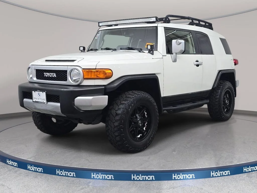 Used 2012 Iceberg Toyota Base image 1