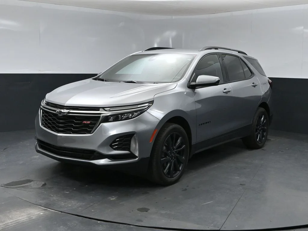 Used 2023 Gray Chevrolet RS image 5