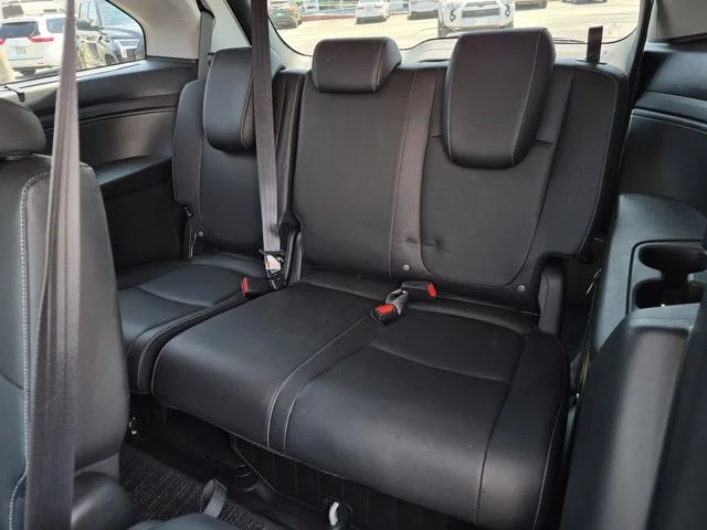 Used 2023 Platinum White Pearl Honda Touring image 17