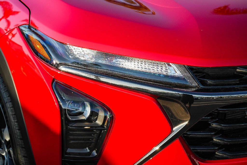 2026 Chevrolet Trax RS - Photo 8