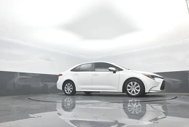 Used 2023 White Toyota LE image 33