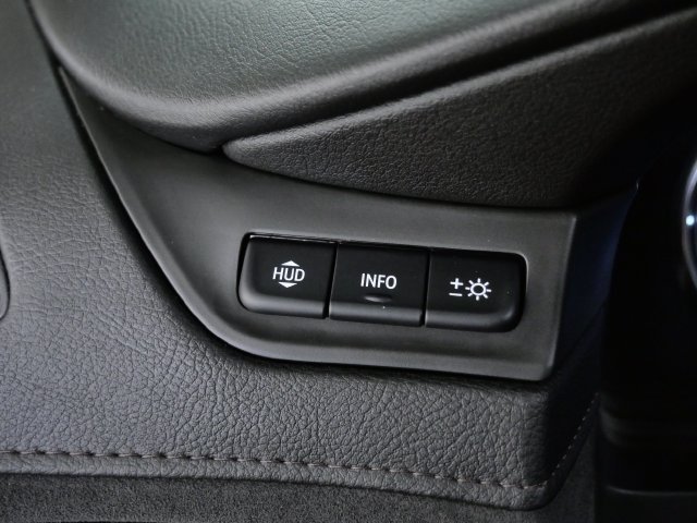 Certified Used 2019  Cadillac Premium Luxury image 30