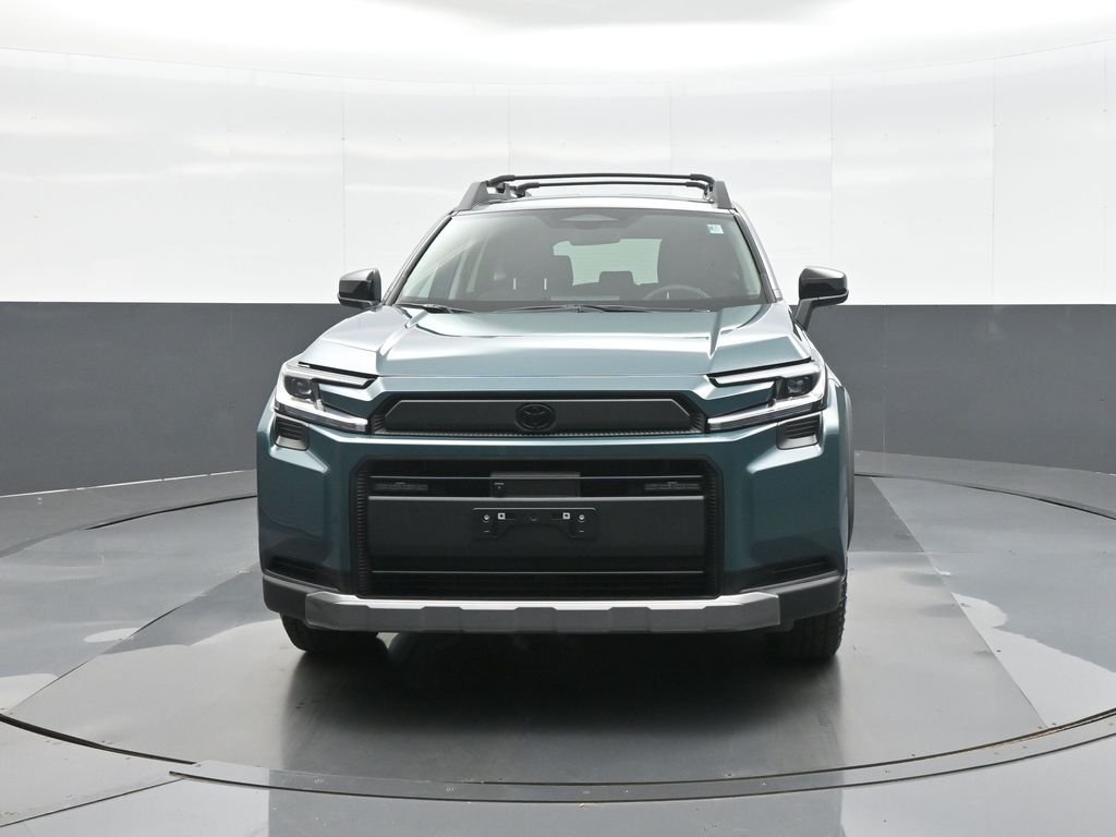 Used 2026  Toyota Woodland image 2