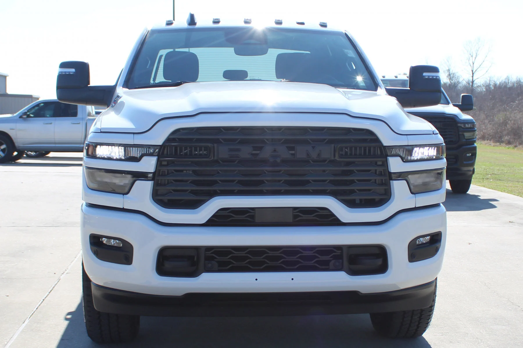 New 2026 Bright White Clear-Coat Exterior Paint RAM BIG HORN CREW CAB 4X4 image 27