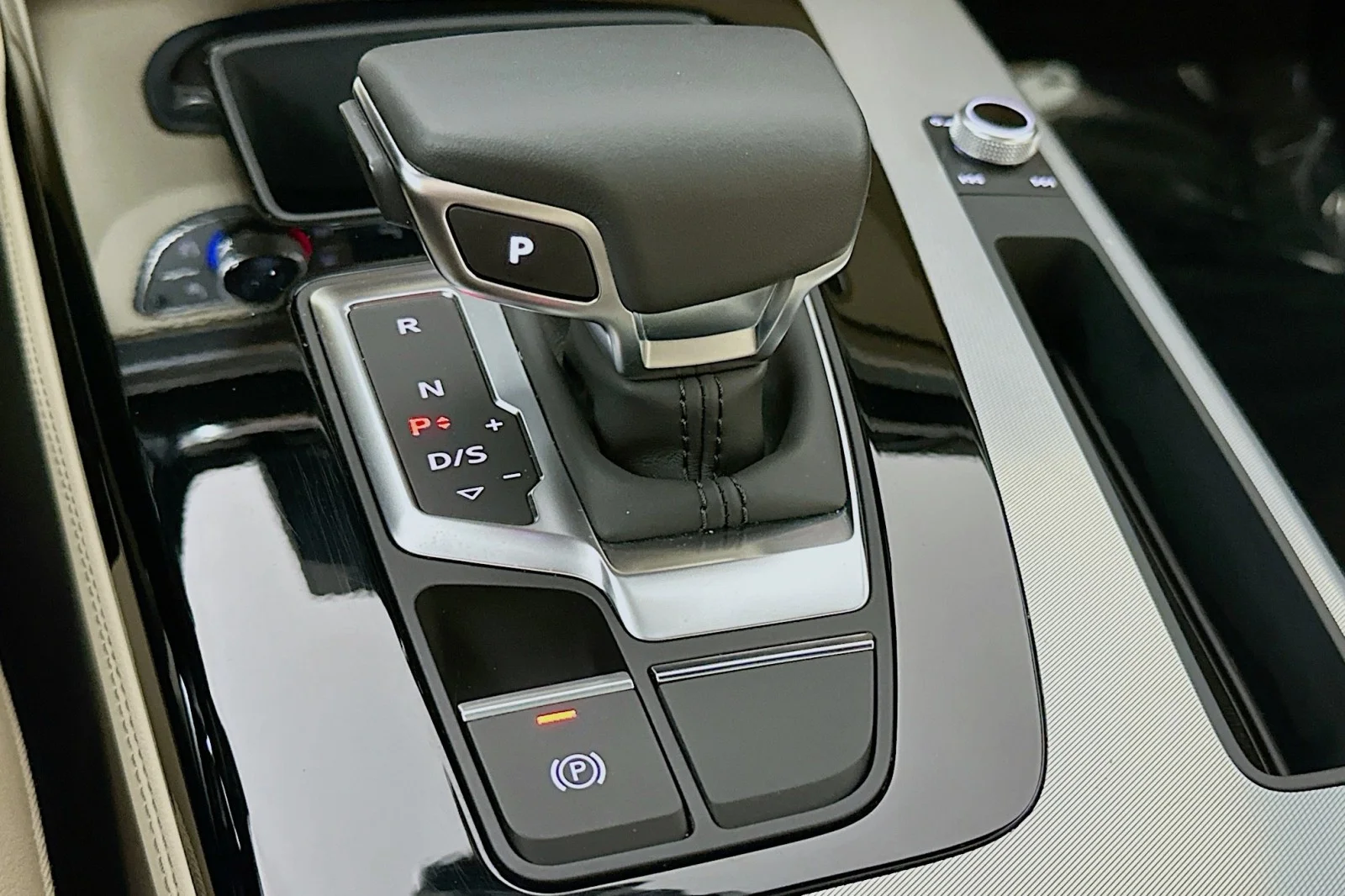 Used 2023 Glacier White Metallic Audi S line Premium Plus image 7