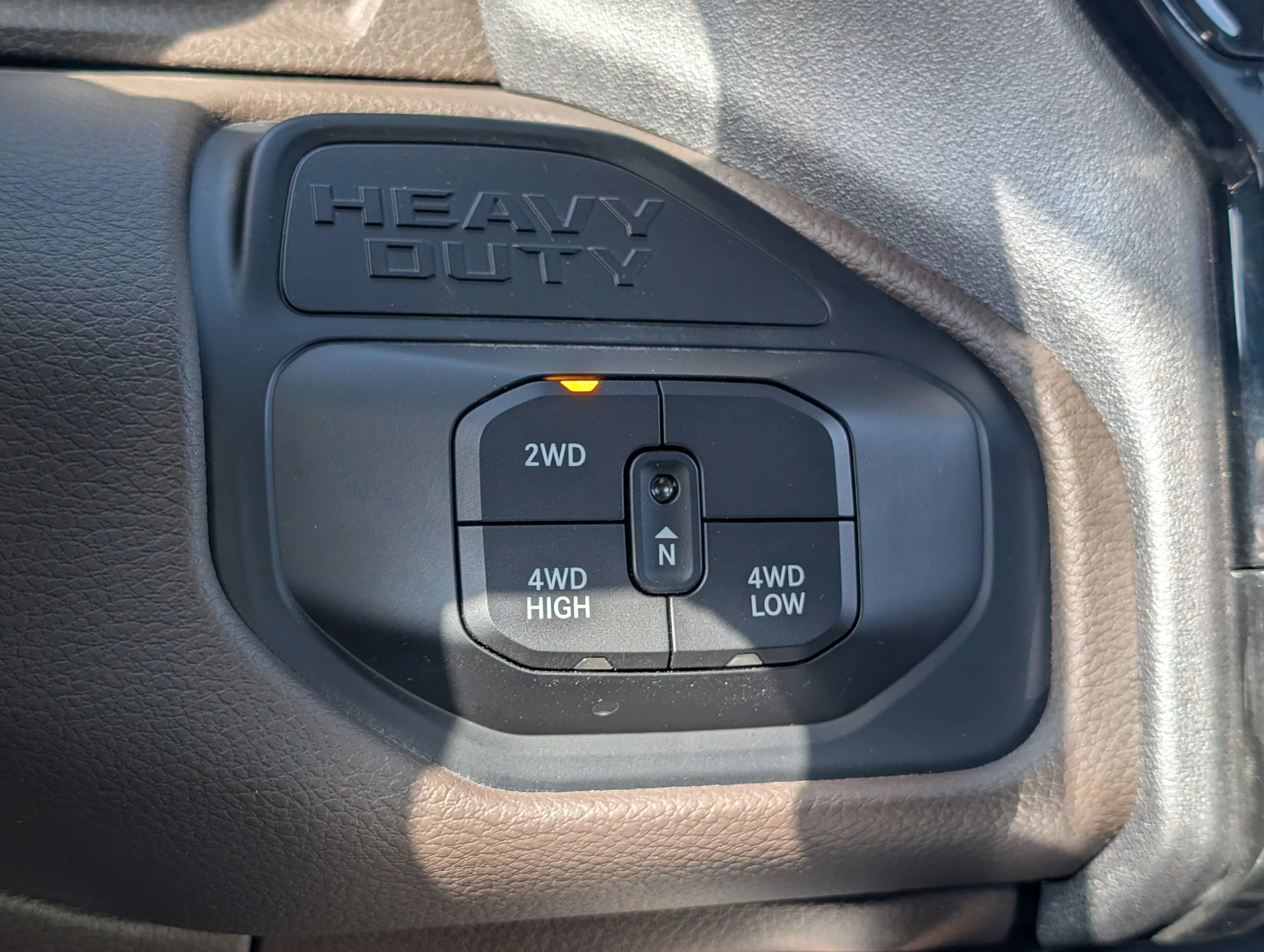 Used 2025 Granite Crystal Metallic Ram Laramie image 30