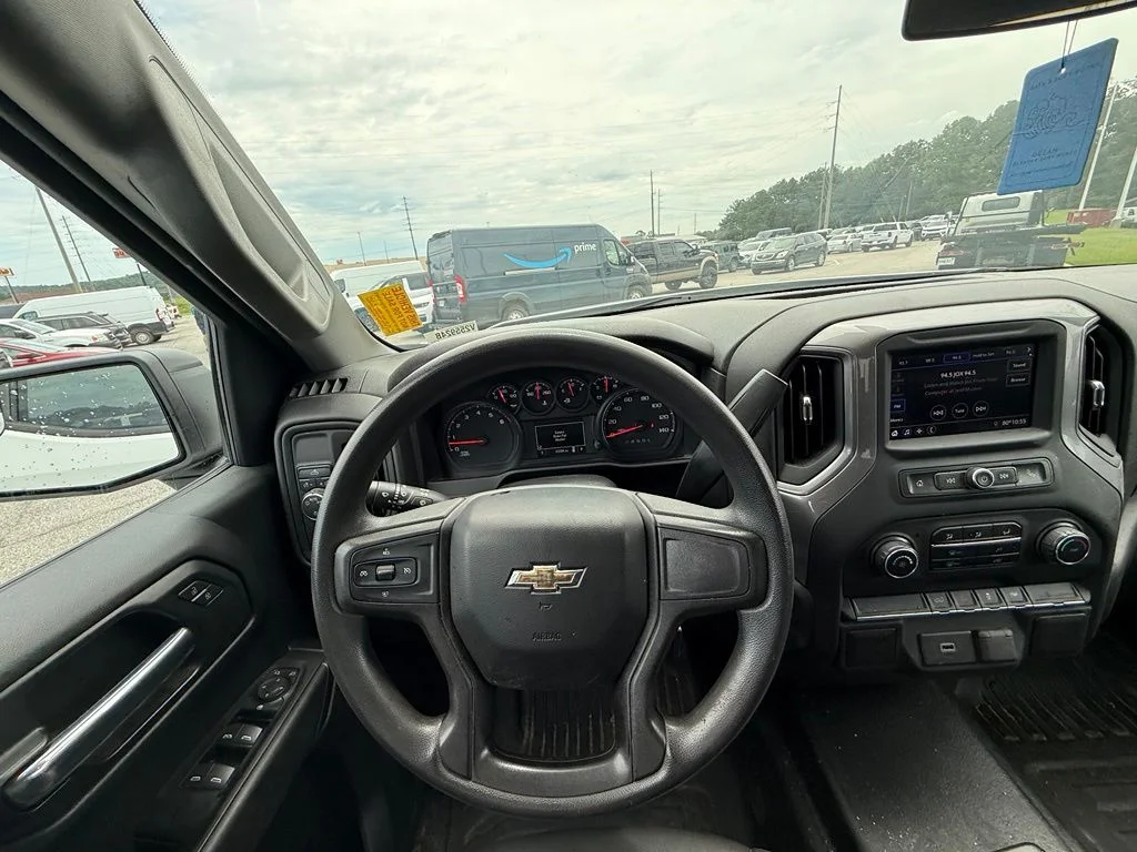 Used 2020 White Chevrolet WT image 11