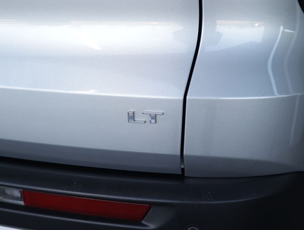 Used 2024 Gray Chevrolet LT image 37