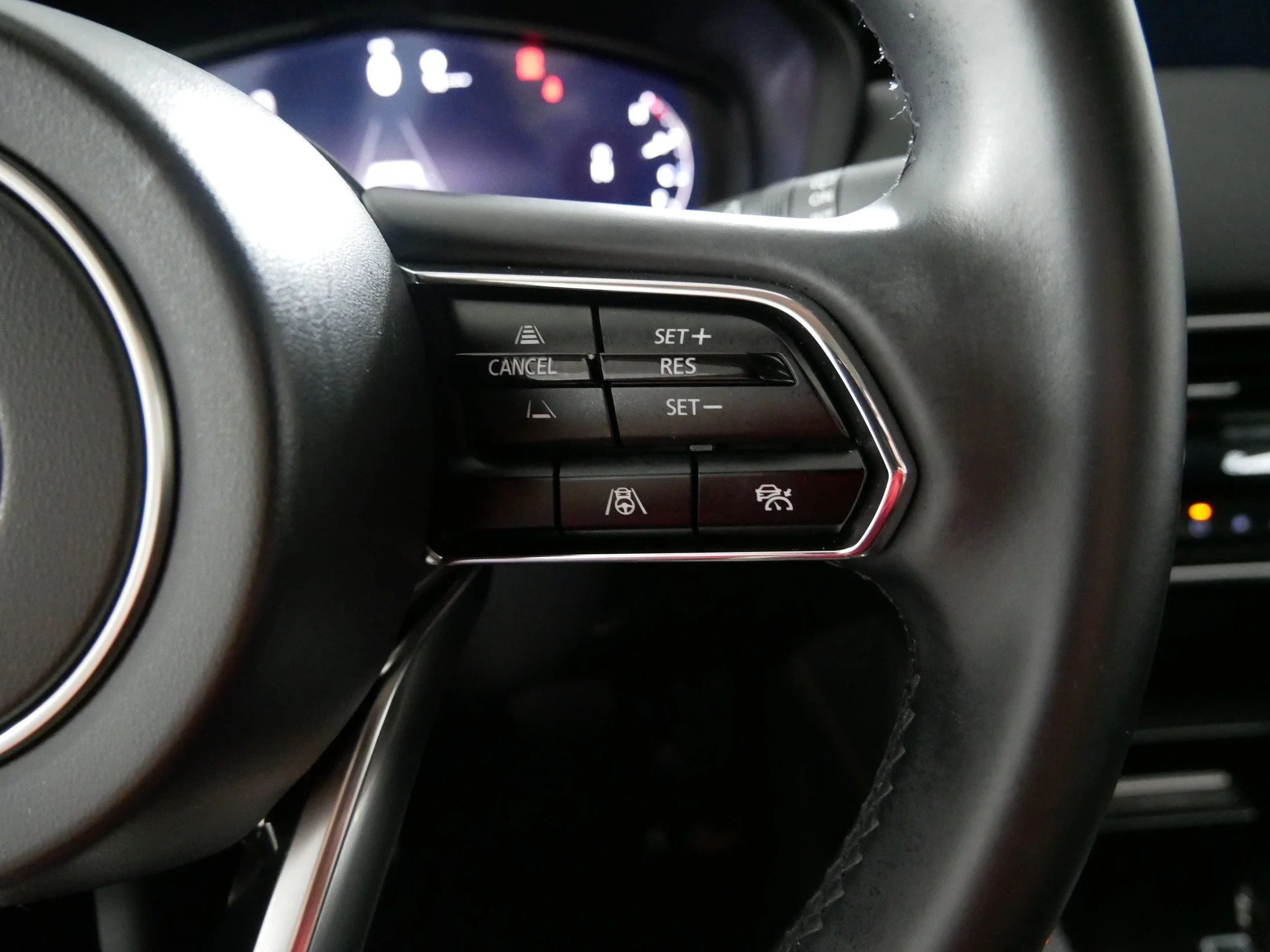 Used 2025 Sonic Silver Mazda Premium Sport image 28