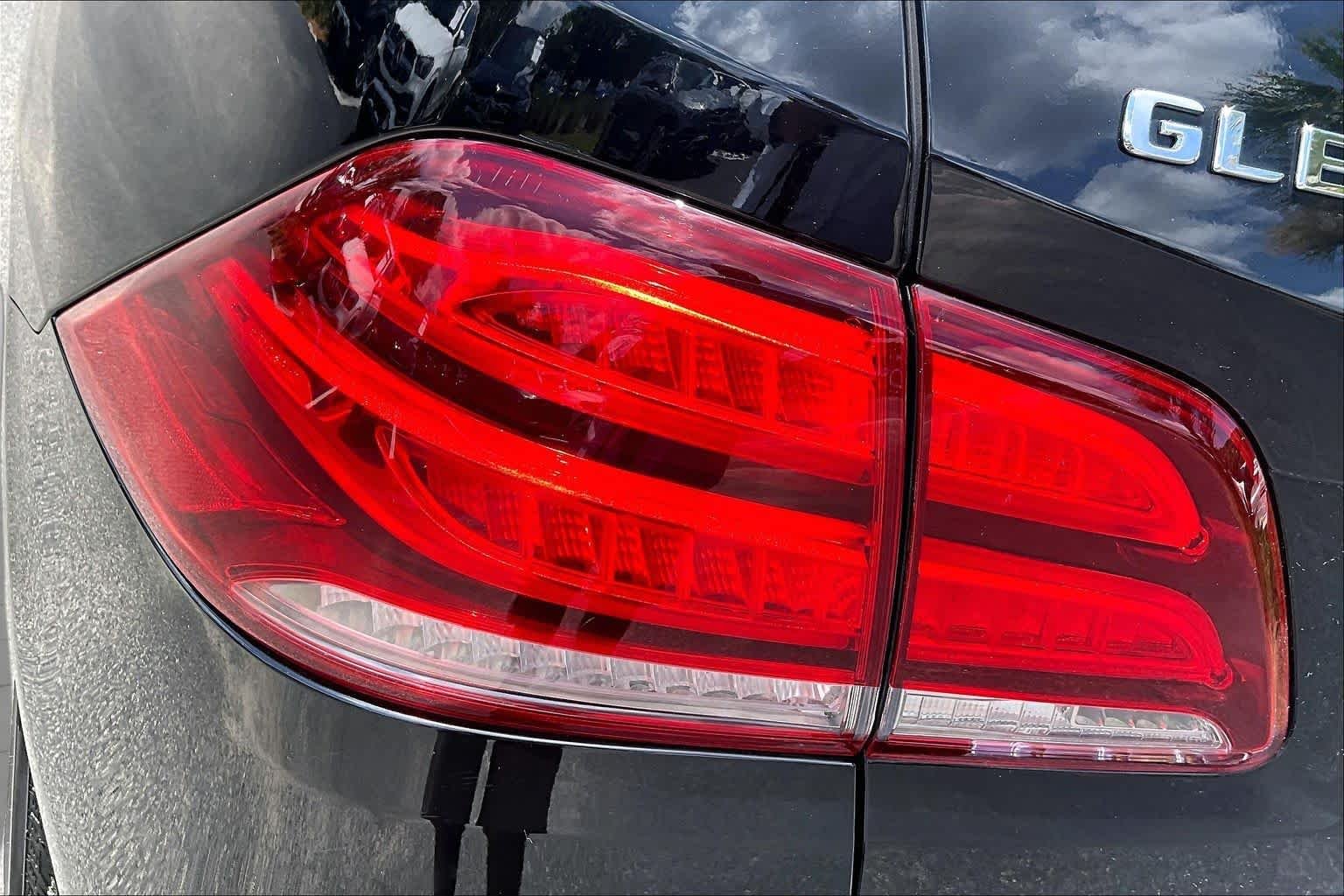 Used 2017 Black Mercedes-Benz GLE 350 image 29