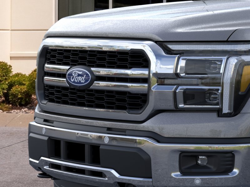 New 2026 Carbonized Gray Metallic Ford LARIAT image 17
