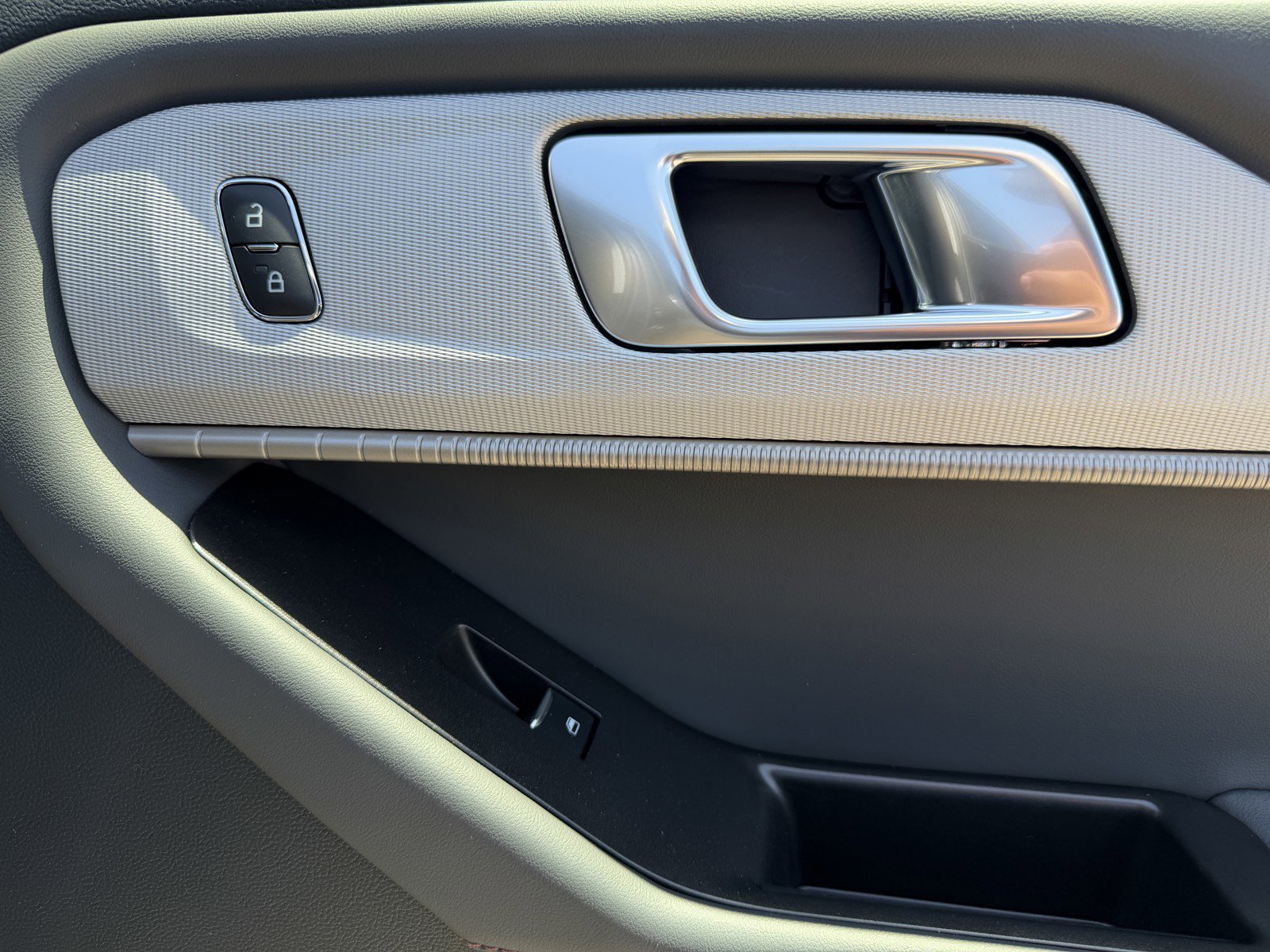 New 2026 Carbonized Gray Metallic Ford Active image 11