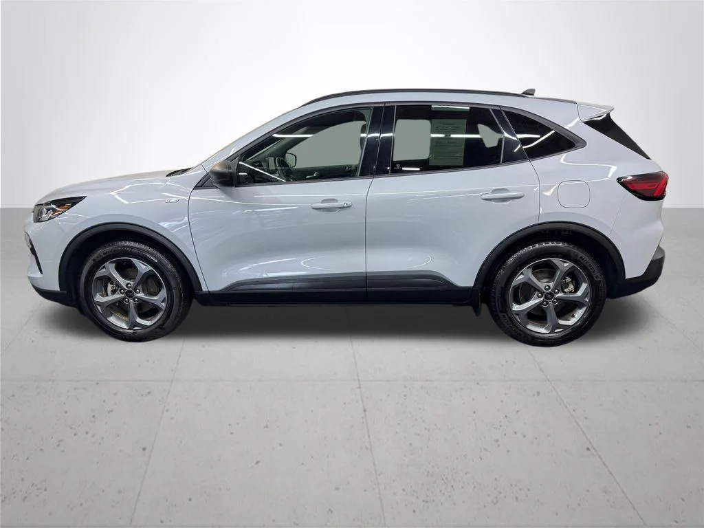 Used 2025 Silver Ford ST-Line image 3