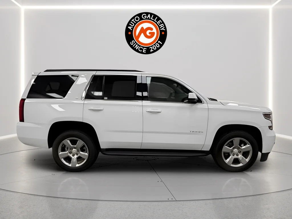 Used 2018 White Chevrolet LT image 15