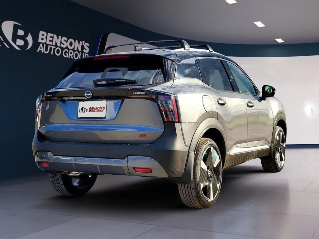 2025 Nissan Kicks SR - Photo 5