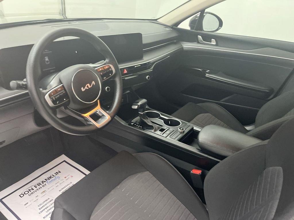 Used 2026 Black Kia LXS image 20