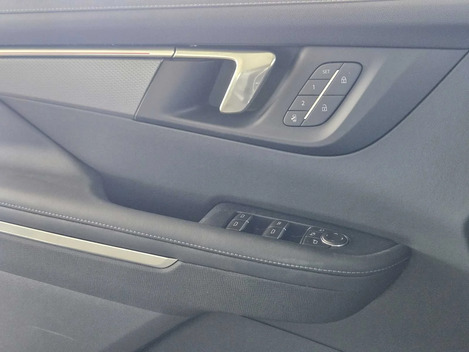 2026 Buick Enclave Sport Touring - Photo 17