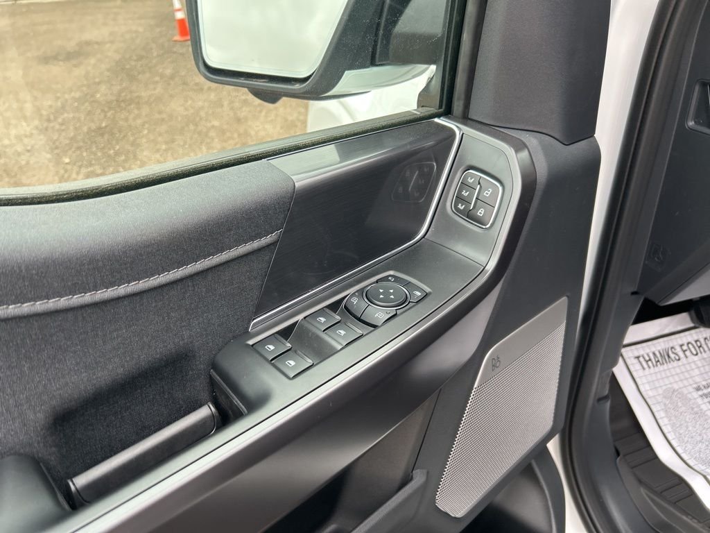 New 2026 Oxford White Ford Lariat image 14