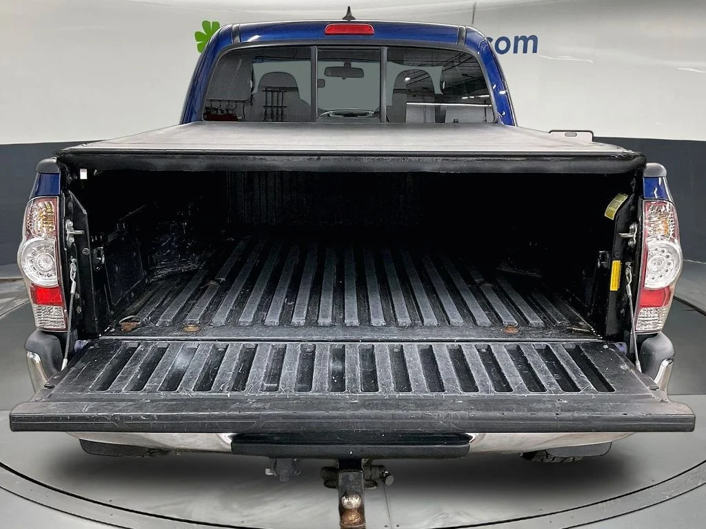Used 2014 Blue Toyota Base image 22