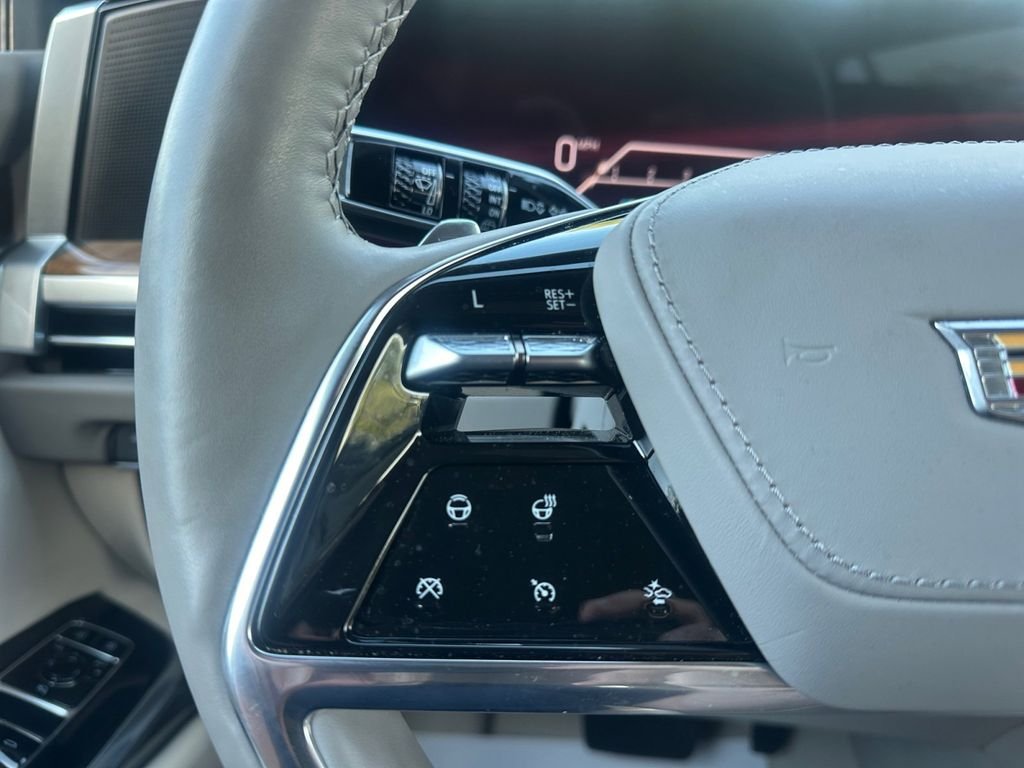 Used 2025 Brown Cadillac Sport Platinum image 33