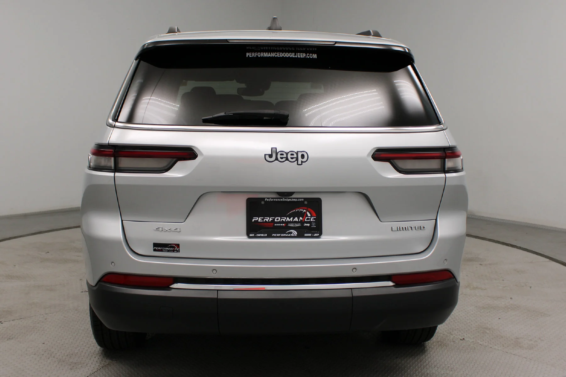Used 2023 Silver Zynith Jeep Limited 4x4 image 11