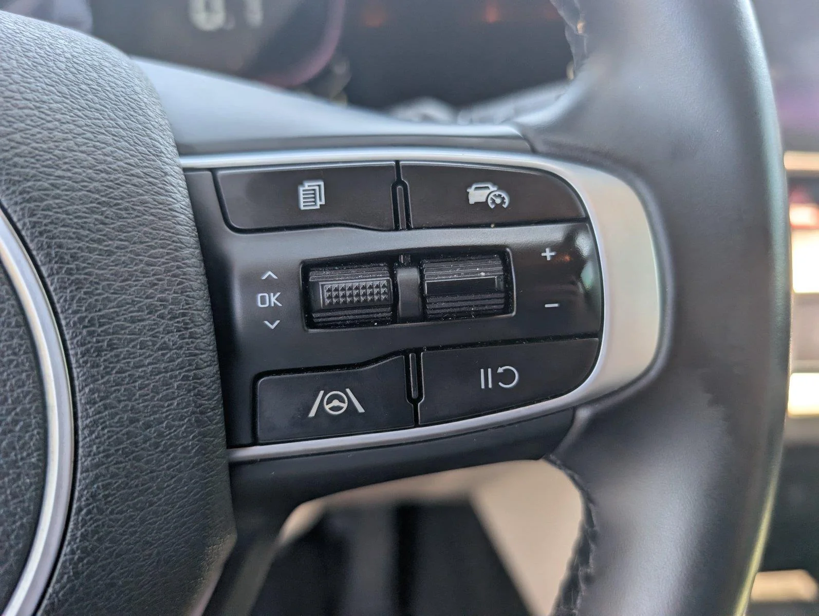 Used 2023 Ebony Black Kia EX image 26
