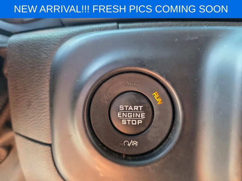 Used 2019 Gray Jeep Sport S 4x4 image 12