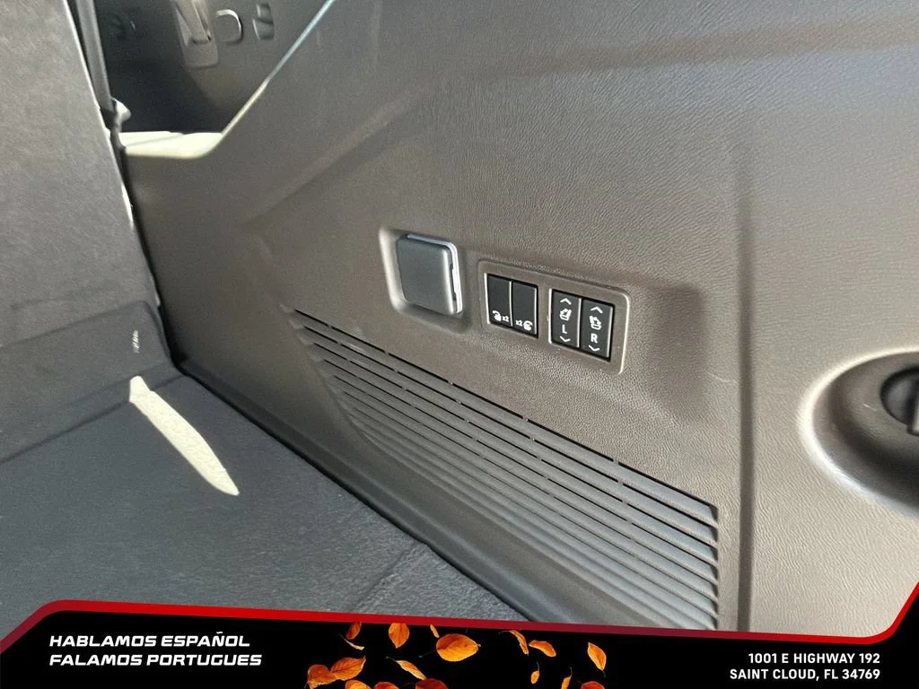 New 2026 Onyx Black GMC Elevation image 31