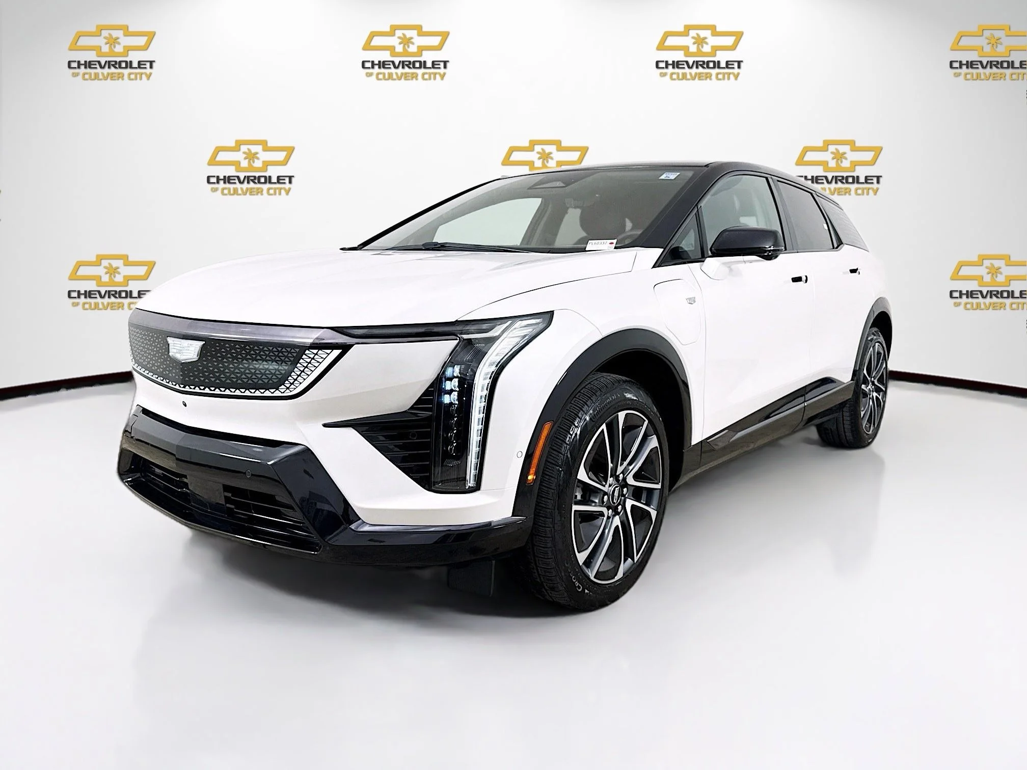 Used 2025 Crystal White Tricoat Cadillac Sport 1 image 3