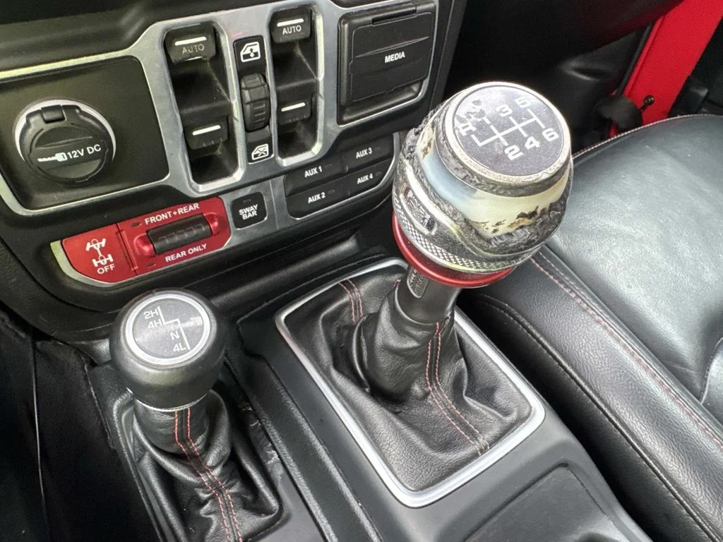 Used 2018 Red Jeep Unlimited Rubicon image 48