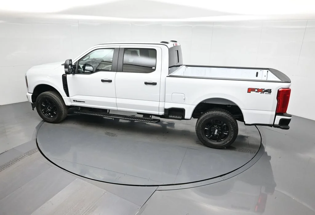 New 2026 White Ford XL image 40