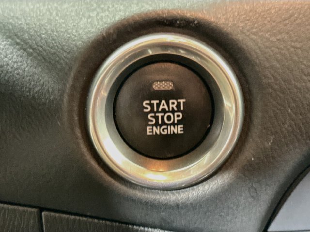 Used 2022 Polymetal Gray Mazda 2.5 S Carbon Edition image 17