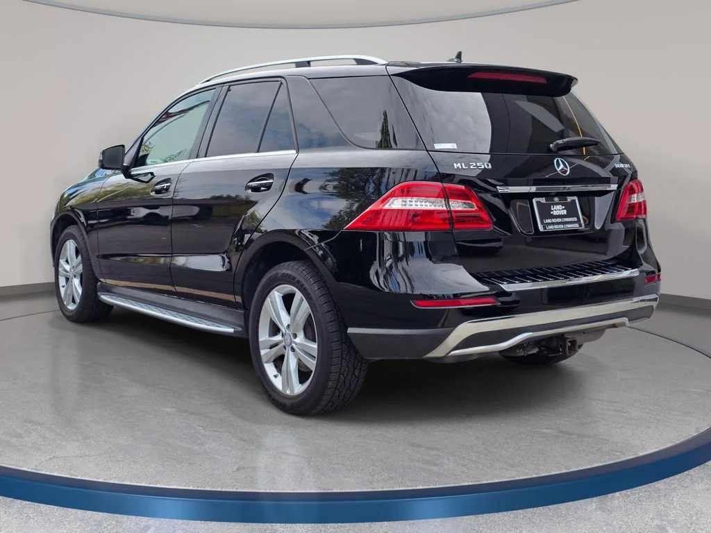Used 2015  Mercedes-Benz ML 250 image 8