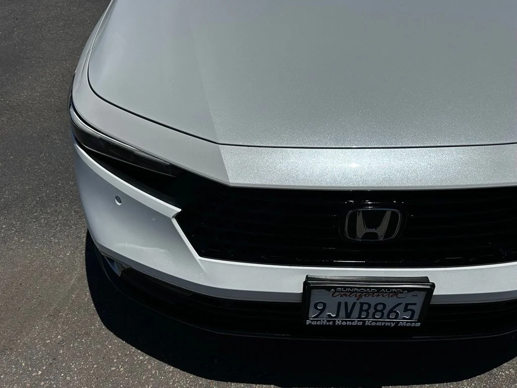Certified Used 2024 White Honda Touring image 4