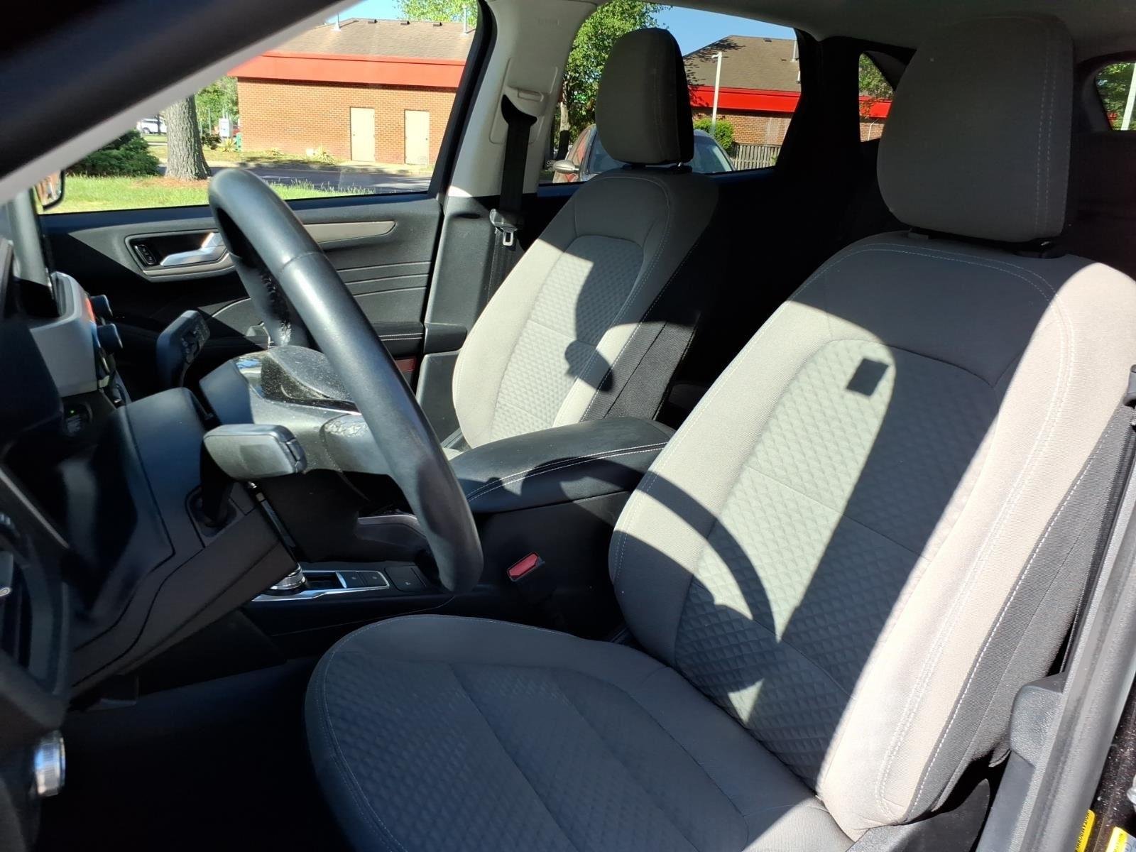Used 2021 Agate Black Metallic Ford SE Hybrid image 11