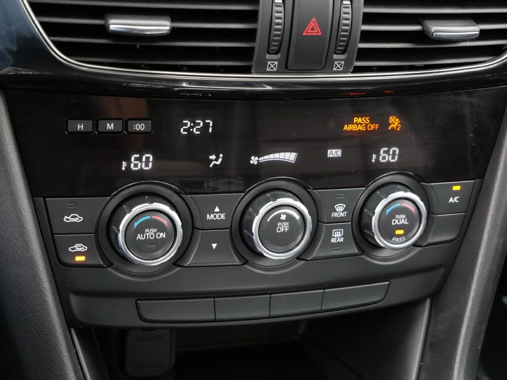 Used 2015 Gray Mazda i Touring image 19
