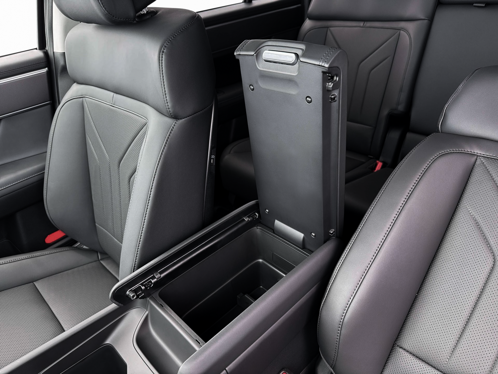 New 2026 Silver Hyundai SEL FWD image 19