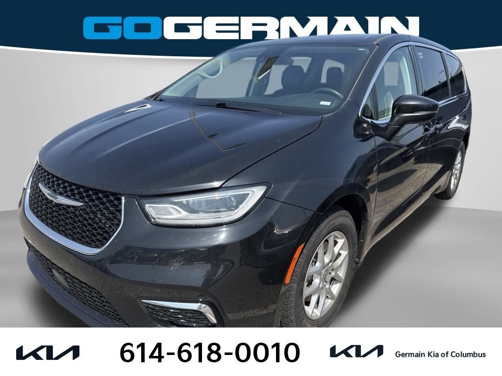 Used 2023 Black Chrysler Touring L image 1