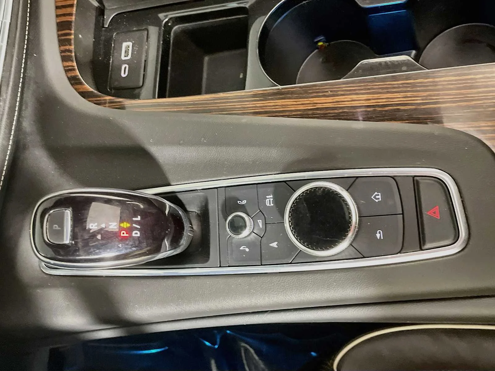 Used 2021 Shadow Metallic Cadillac Premium Luxury image 15