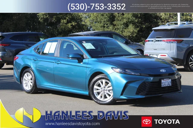 2025 Toyota Camry LE