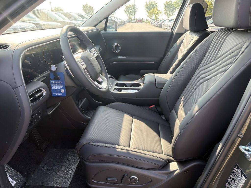 New 2026 Silver Hyundai SEL Premium AWD image 17