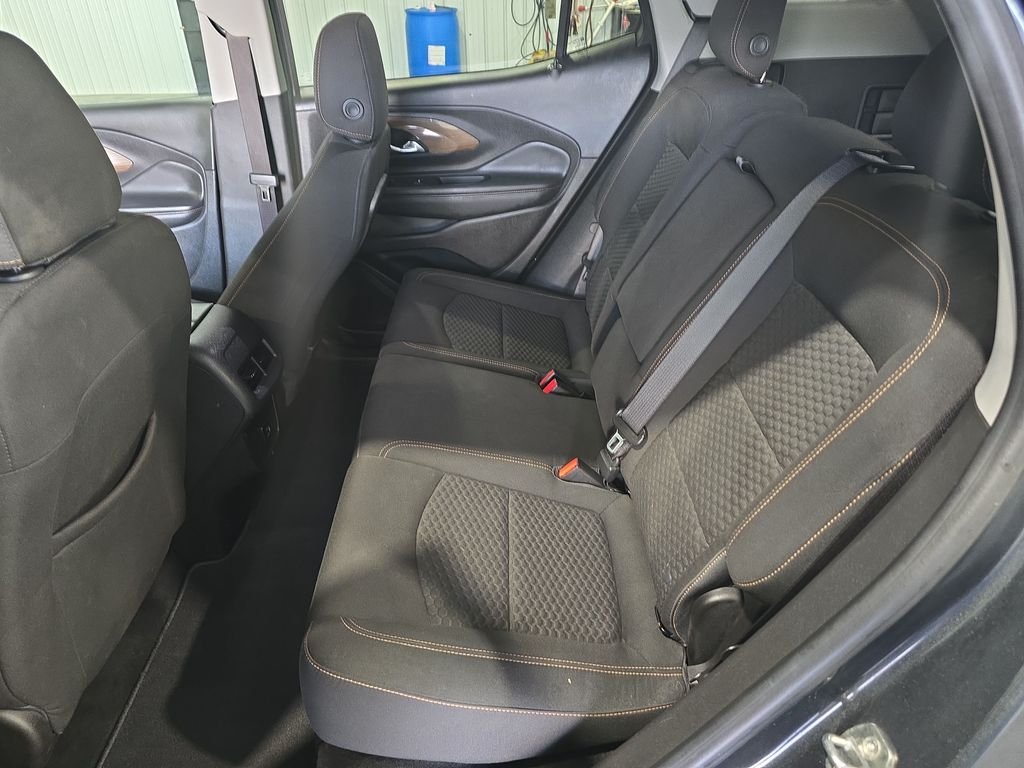 Used 2018 Gray GMC SLE image 24
