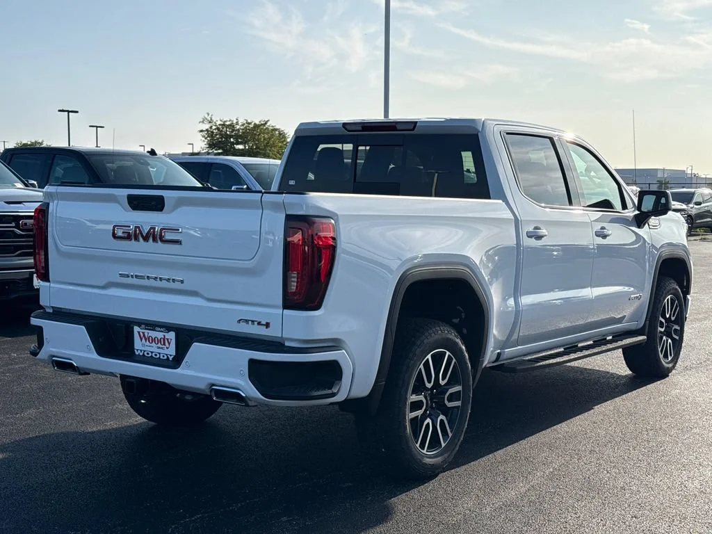 2026 GMC Sierra 1500 AT4 - Photo 10