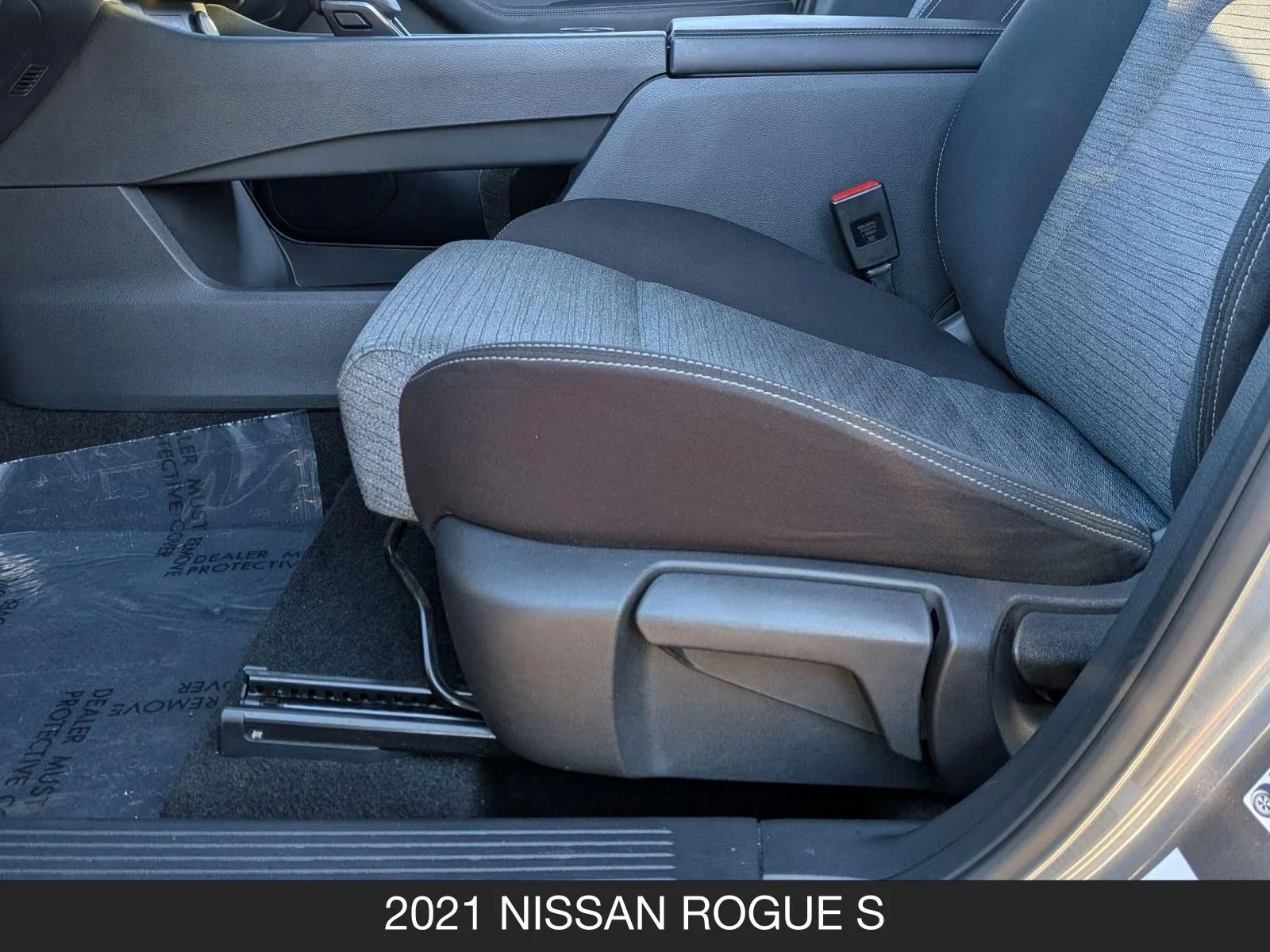 Used 2021 Gun Metallic Nissan S image 15