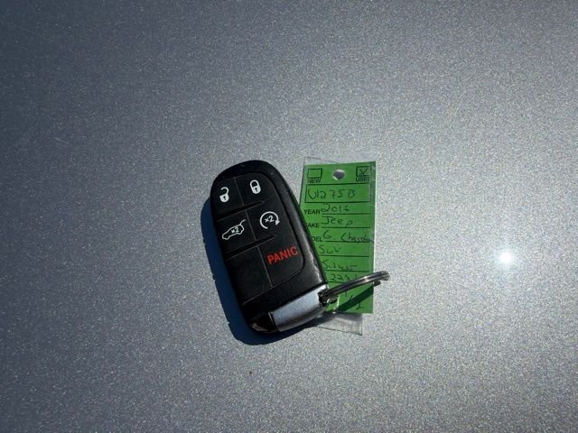 Used 2016 Silver Jeep Limited image 13