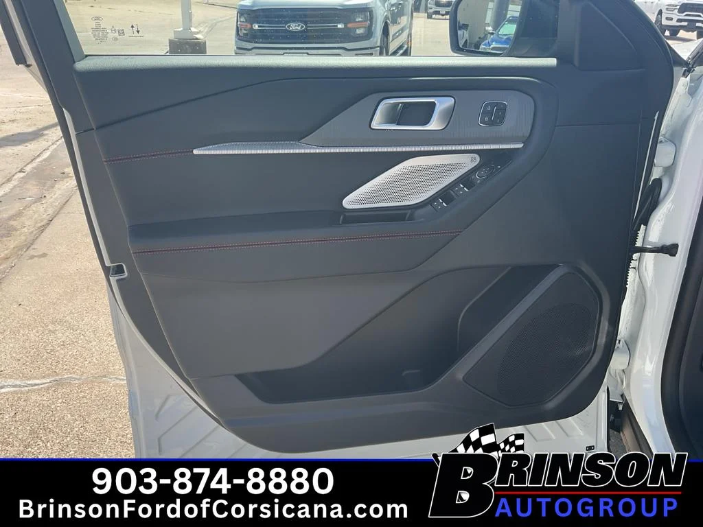 New 2026 Star White Metallic Tri-Coat Ford ST image 10