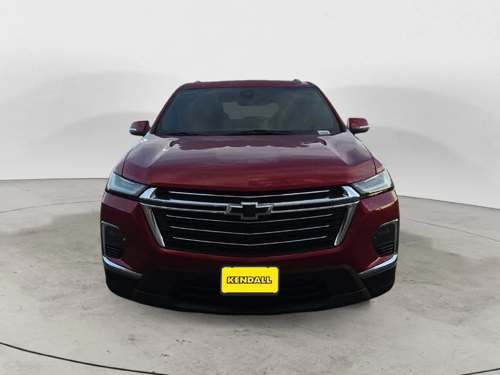 Used 2023 RADIANT RED TINTCOAT Chevrolet LT Cloth image 3